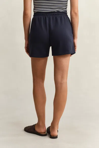 Gant Shield Shorts In Black