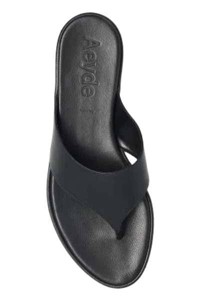 Aeyde Minimalist Wide Strap Toe Post Sandals In Black