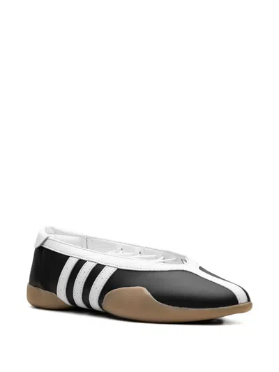 Adidas Originals Sneakers With Contrast Stripes And Rubber Sole In Multi