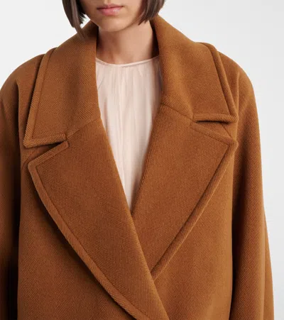 Chloé Double-breasted Short Coat In Herringbone Wool In Brown