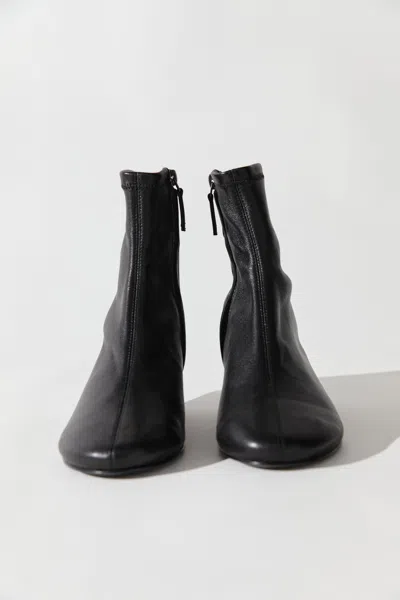 St Agni Soft Boot In Black