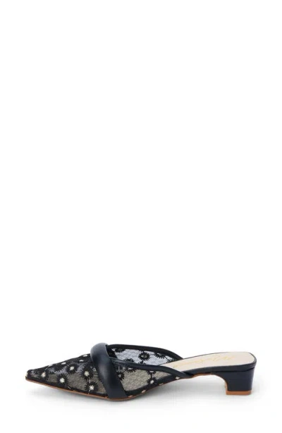Matisse Kellan Pointed Toe Mule In Black