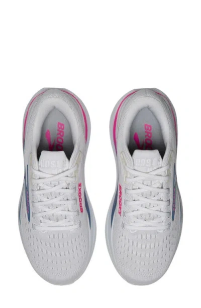 Brooks Ghost Max 3 Running Shoe In White