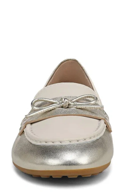 Vionic Taryn Driving Loafer In Multi