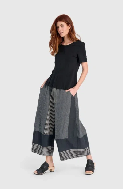 Alembika Essential Shaped Tee In Black