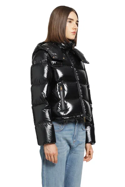 Moncler Niveole Short Down Jacket In Black
