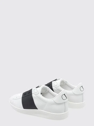 Valentino Garavani Minimalist Leather Sneakers With Contrasting Stripe Detail And Vlogo Signature In White