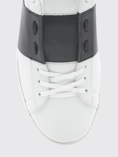 Valentino Garavani Minimalist Leather Sneakers With Contrasting Stripe Detail And Vlogo Signature In White