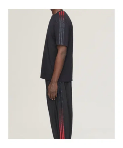 Y-3 Gradient-stripe Logo-print T-shirt In Black