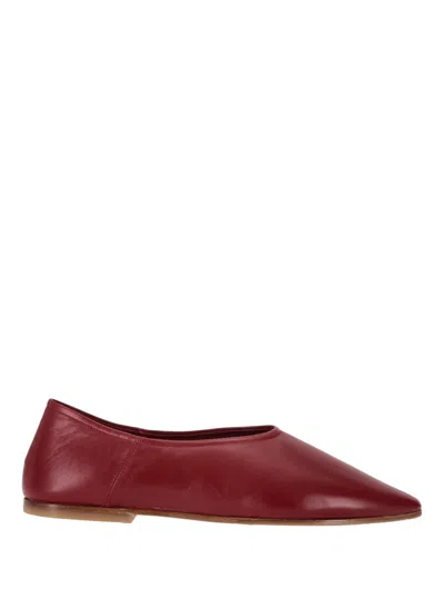 La Rose Red Solid Babu Ballet Flats In Red