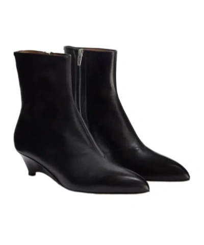 Jil Sander Arc Ankle Boot In Black