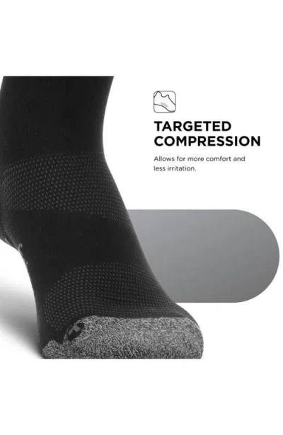 Feetures Graduated Compression Light Cushion Knee High Compression Socks In Black
