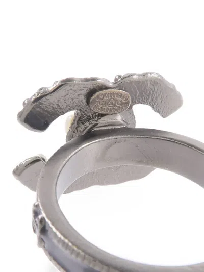Pre-owned Chanel Interlocking Cc Ring In Black