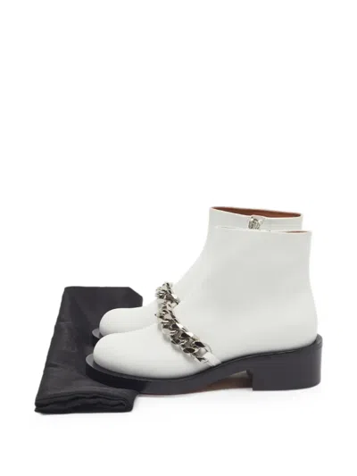 Pre-owned Givenchy Laura Chain-link Boots In White