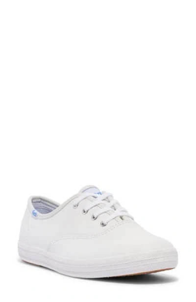 Keds Women Triple Kick Leather Sneakers In White In White