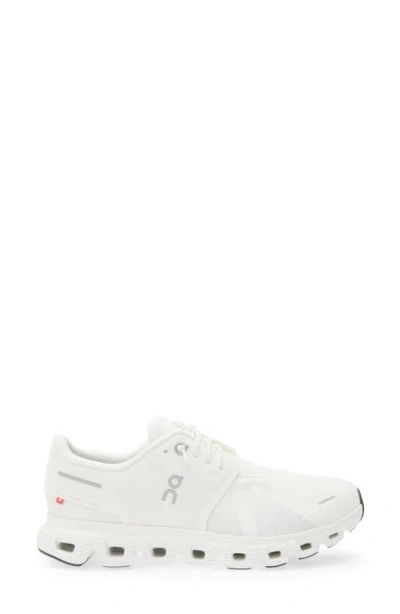 On Cloud 6 Sneaker In White