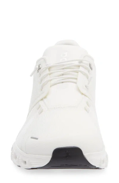 On Cloud 6 Sneaker In White