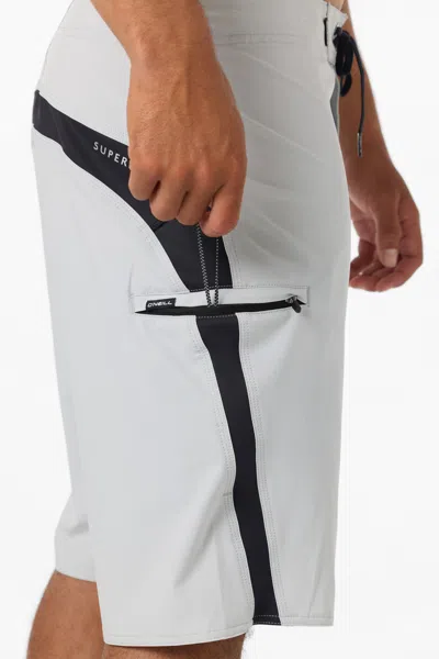 O'neill Men's Superfreak Solid 21" Board Shorts In White