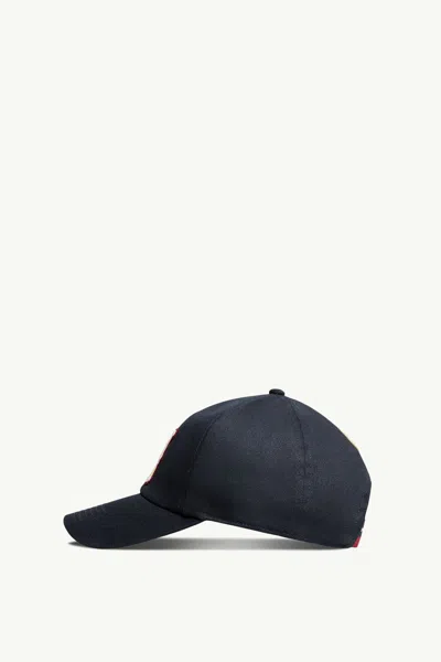 Moncler Monogram Patch Adjustable Baseball Cap In Black