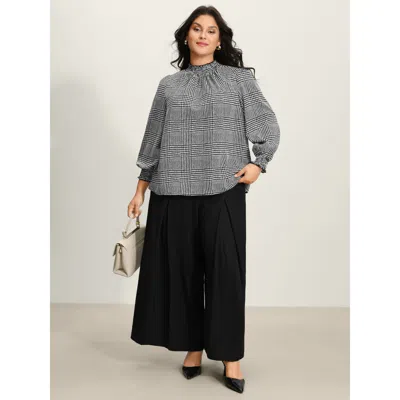 Bloomchic Houndstooth Pattern Ruffled Collar Blouse In Gray