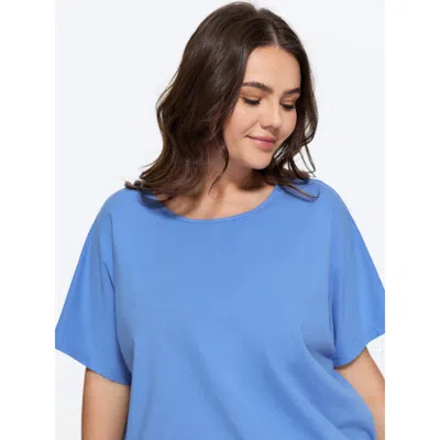 Bloomchic Round Neck Plain T-shirt In Blue