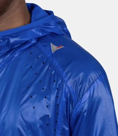 Roa Hooded Jacket In Blue
