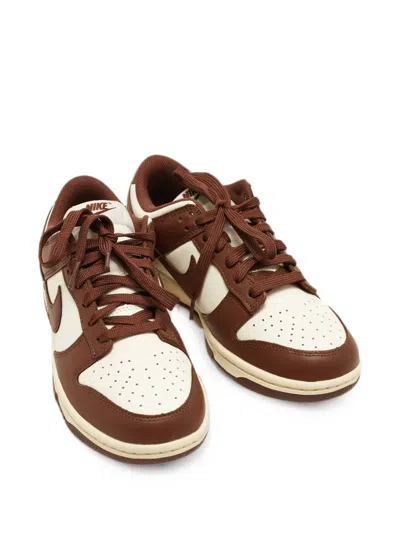 Pre-owned Nike Dunk Low-top Sneakers In Brown