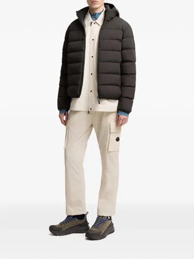 Moncler Arajoki Longue Saison Short Down Jacket In Black