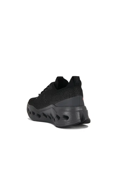 On Cloudsurfer Max In Black