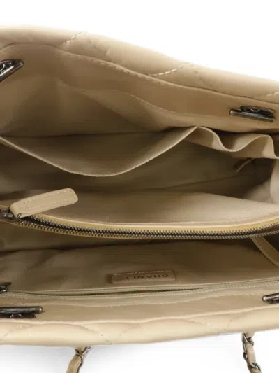 Pre-owned Chanel Interlocking-cc Tote Bag In Neutral