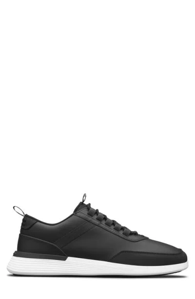 Wolf & Shepherd Crossover Victory Trainer In Multi