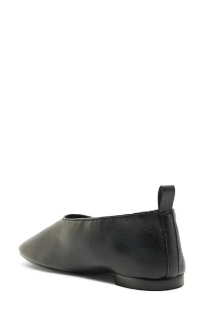 Schutz Hadley Flat In Black