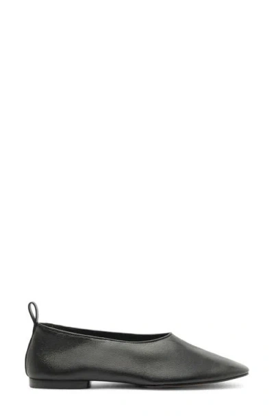 Schutz Hadley Flat In Black