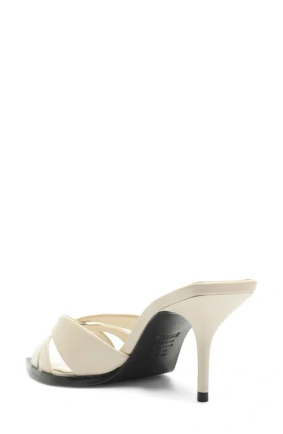 Schutz Keefa Leaf Mule In Neutral