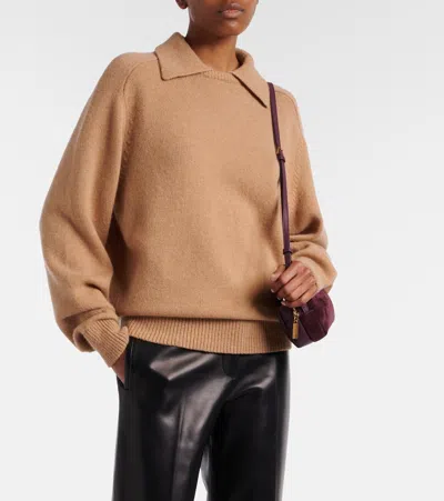 Khaite Womens Camel Jackson Collared Wool And Cashmere-blend Jumper In Black