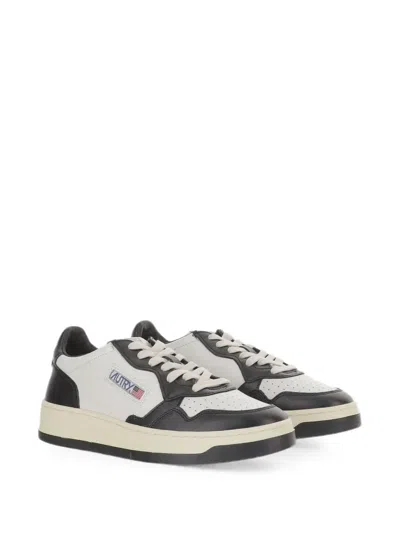 Autry Medalist Low Sneakers In Calf Leather With Perforated Toe In Black