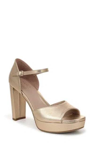 Naturalizer Novi Platform Sandal In Multi