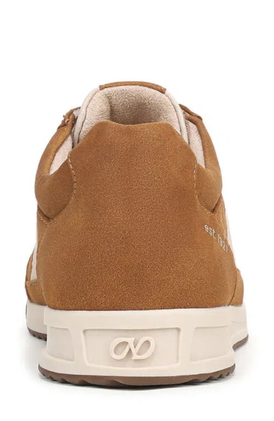 Naturalizer Garnet Sneaker In Brown