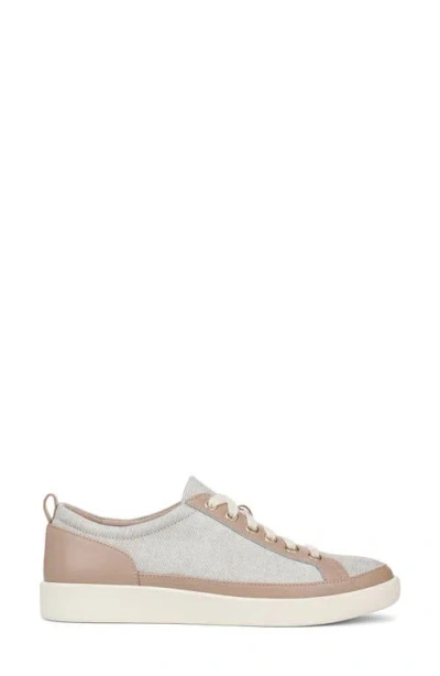 Vionic Winny Low Top Sneaker In Multi