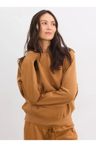 Hatch Collection The Romy Pullover Classic Sweatshirt In Brown