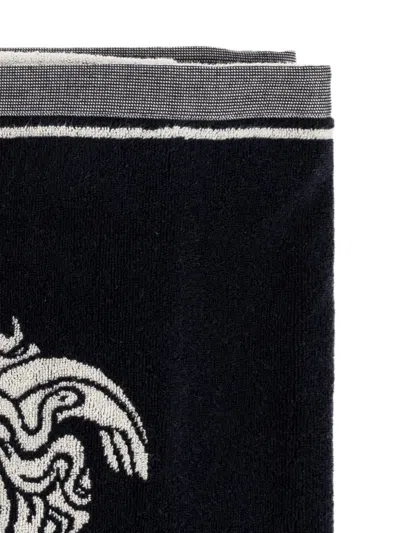 Versace Home 자카드 메두사 헤드 바스 타월 In Black
