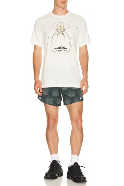 Nike Dri-fit Running T-shirt In White