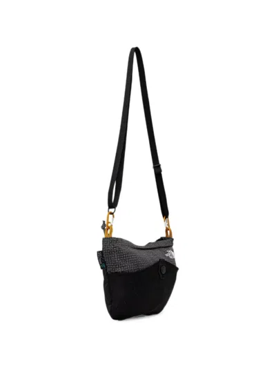 The North Face Clyffe Grid-pattern Mesh-panel Shoulder Bag In Black