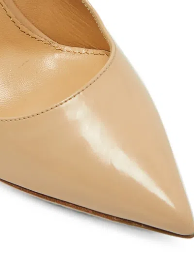 Pre-owned Gianvito Rossi Pointed-toe Leather Pumps In Neutral