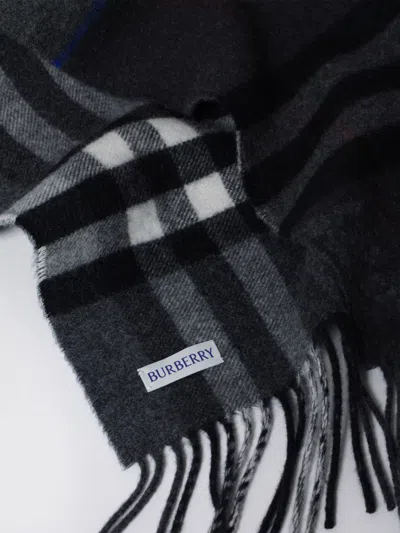 Burberry Marlborugh Grey Wool Scarf In Yellow