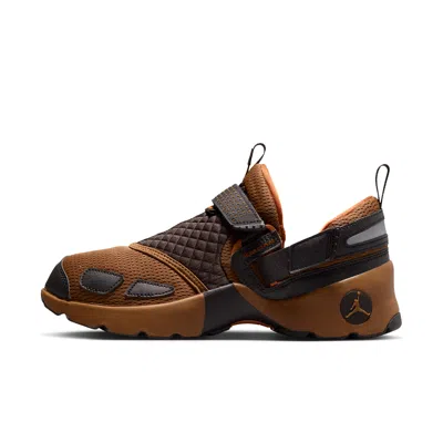 Jordan Trunner Lx Sneakers In Brown