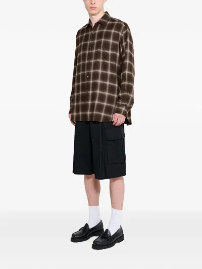 Ssstein Button-fastening Cargo Shorts In Black