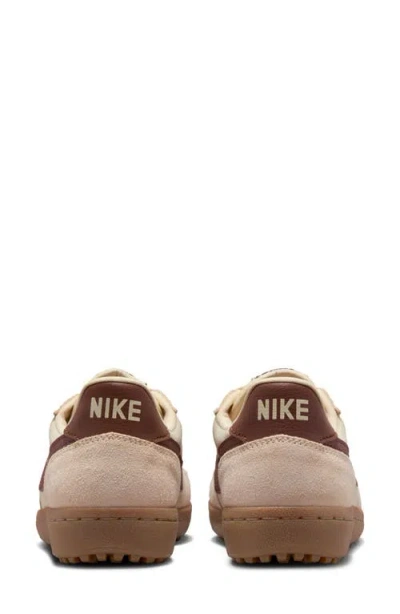 Nike Field General Se Sneaker In Pink