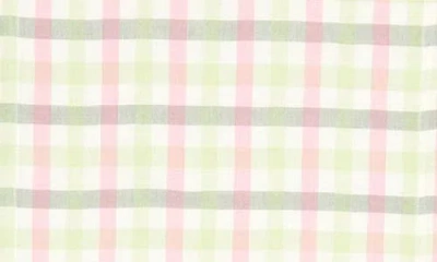 Heather Taylor Home Gingham Clover Table Runner In Pink