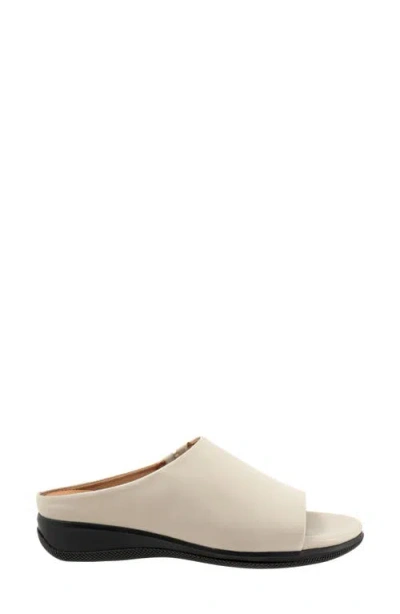 Softwalk Turner Wedge Sandal In White